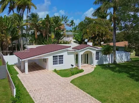 1435 Grant Street Hollywood FL 33020