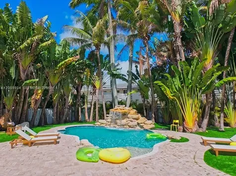 1435 Grant Street Hollywood FL 33020