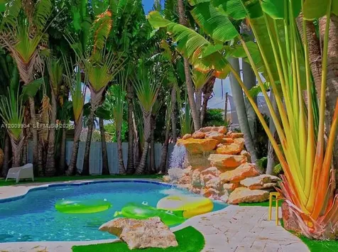1435 Grant Street Hollywood FL 33020