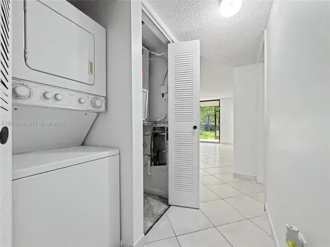 7451 NW 16th Street Plantation FL 33313