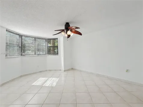 7451 NW 16th Street Plantation FL 33313