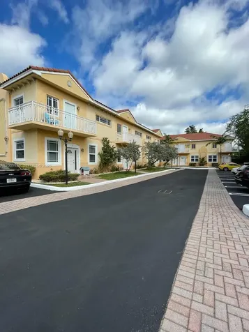 Hollywood FL 33020
