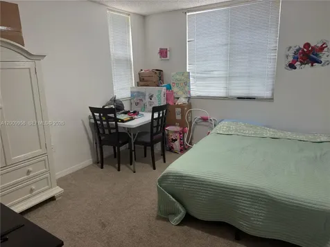 711 SW 111th Way Pembroke Pines FL 33025