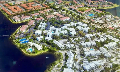 711 SW 111th Way Pembroke Pines FL 33025
