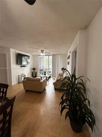 711 SW 111th Way Pembroke Pines FL 33025
