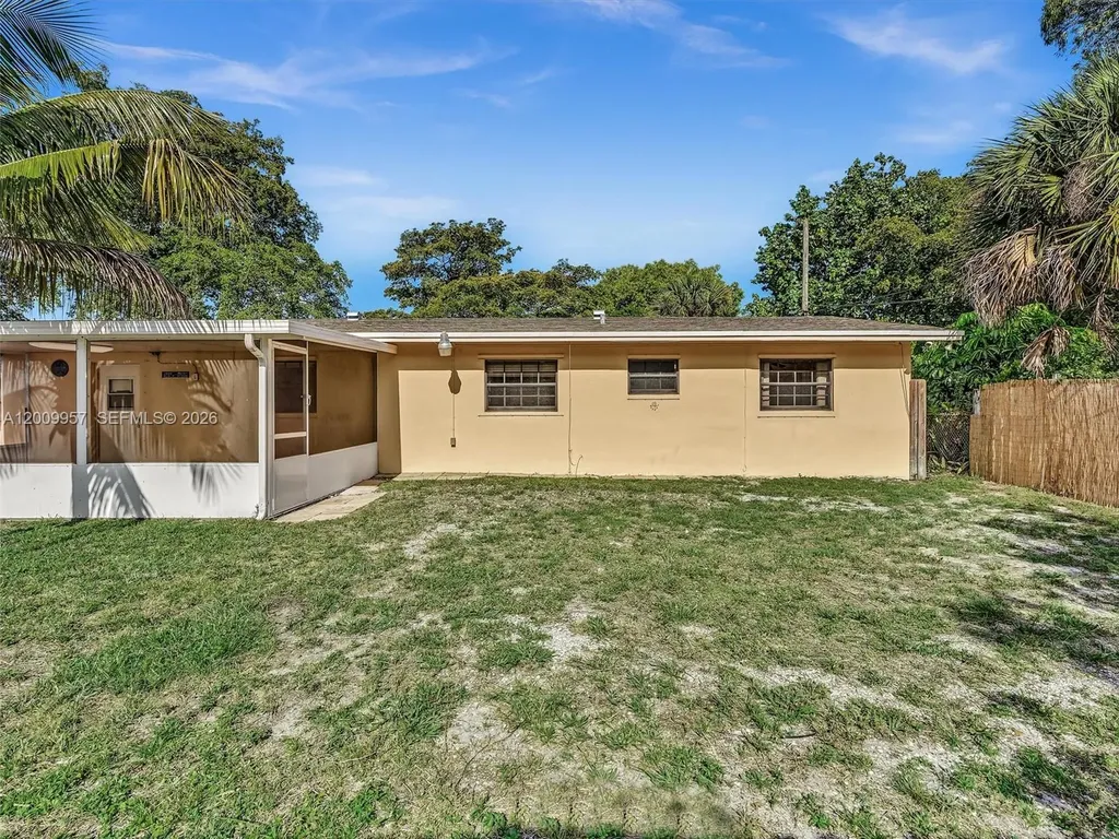 1322 SW 26th Terrace Fort Lauderdale FL 33312