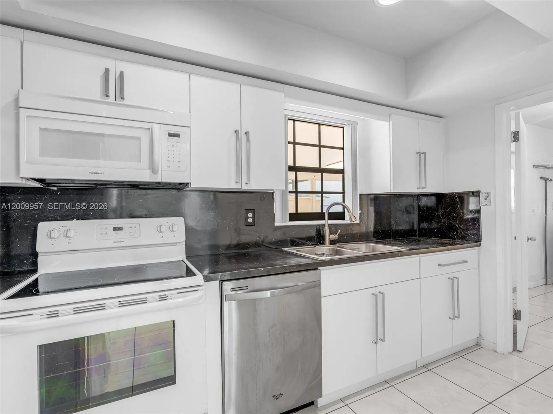 1322 SW 26th Terrace Fort Lauderdale FL 33312