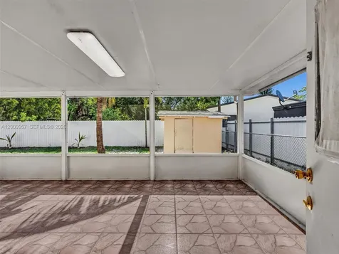 1322 SW 26th Terrace Fort Lauderdale FL 33312
