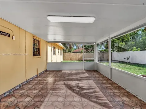 1322 SW 26th Terrace Fort Lauderdale FL 33312