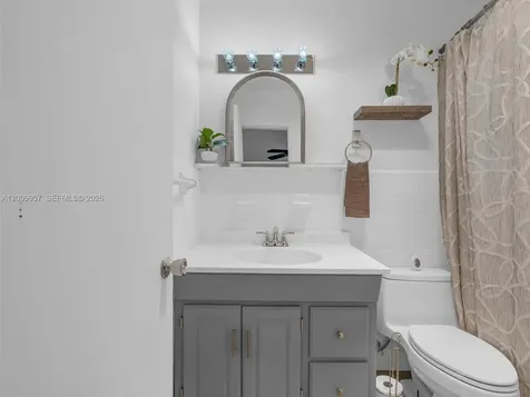 1322 SW 26th Terrace Fort Lauderdale FL 33312