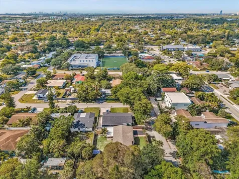 1322 SW 26th Terrace Fort Lauderdale FL 33312