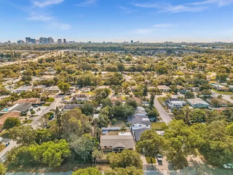 1322 SW 26th Terrace Fort Lauderdale FL 33312