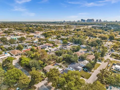 1322 SW 26th Terrace Fort Lauderdale FL 33312