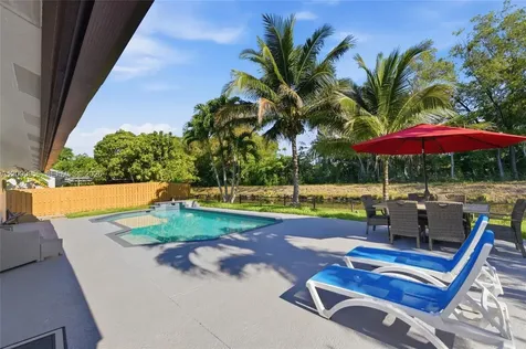 10781 NW 18th Drive Plantation FL 33322