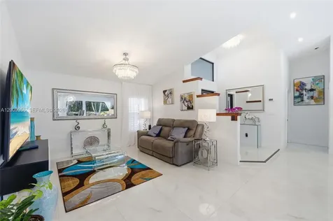 10781 NW 18th Drive Plantation FL 33322
