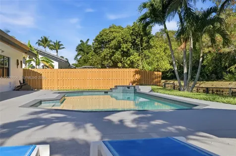 10781 NW 18th Drive Plantation FL 33322