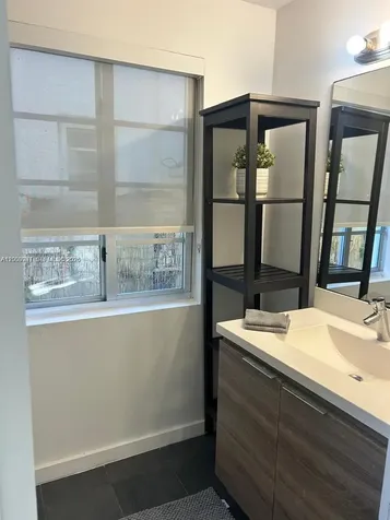 1450 Meridian Avenue Miami Beach FL 33139