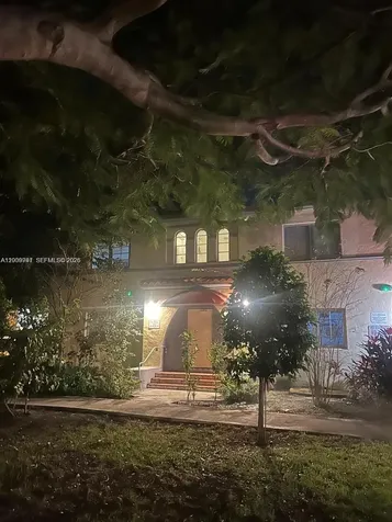 1450 Meridian Avenue Miami Beach FL 33139