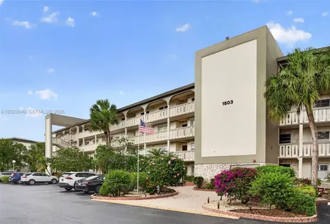 1803 Eleuthera Point Coconut Creek FL 33066