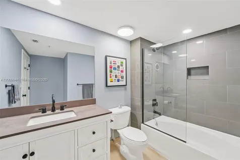 2000 N Bayshore Drive Miami FL 33137