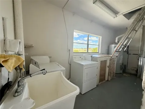 467 Golden Isles Drive Hallandale Beach FL 33009