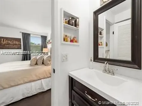 4590 SW 68th Court Circle Miami FL 33155