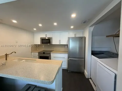 4590 SW 68th Ct Circle Miami FL 33155