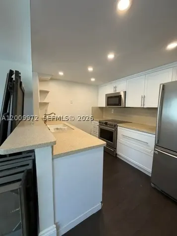 4590 SW 68th Ct Circle Miami FL 33155