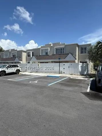 4590 SW 68th Ct Circle Miami FL 33155