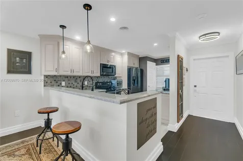 3100 NE 48th Street Fort Lauderdale FL 33308