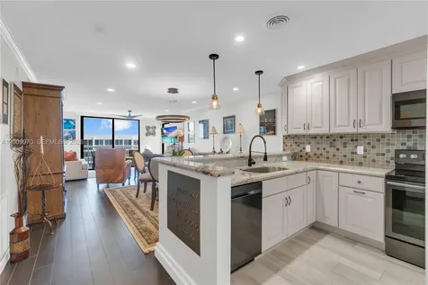 3100 NE 48th Street Fort Lauderdale FL 33308