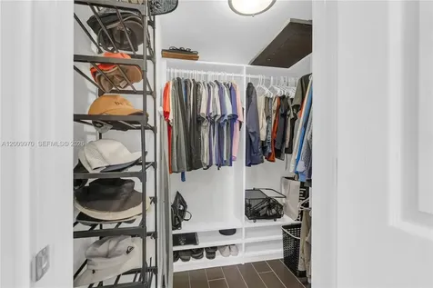 3100 NE 48th Street Fort Lauderdale FL 33308