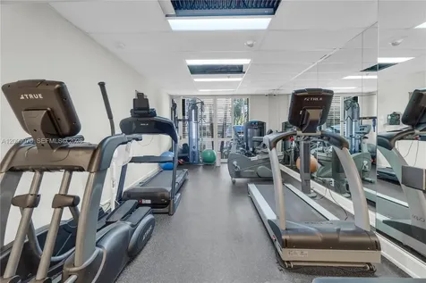 3100 NE 48th Street Fort Lauderdale FL 33308