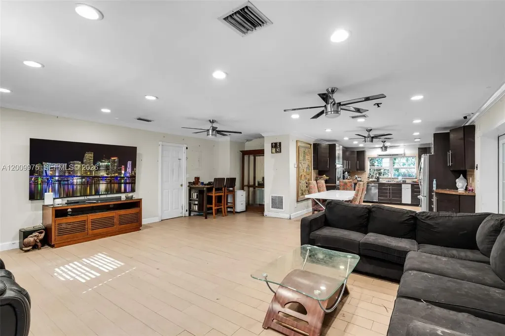 4351 SW 25th Street Fort Lauderdale FL 33317