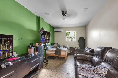4351 SW 25th Street Fort Lauderdale FL 33317