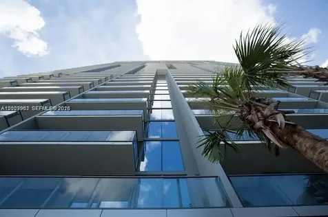 68 SE 6th Street Miami FL 33131