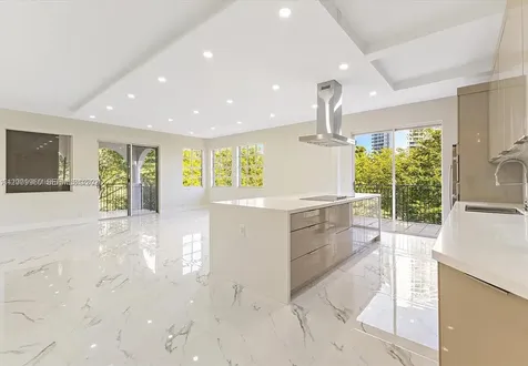 3900 Island Boulevard Aventura FL 33160