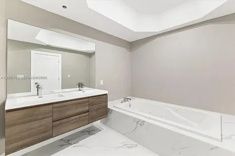 3900 Island Boulevard Aventura FL 33160