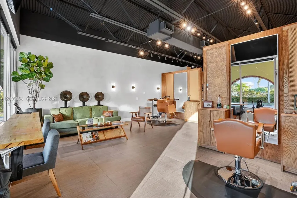 Turnkey Beauty Salon & Spa For Sale In Palmetto Bay Palmetto Bay FL 33157
