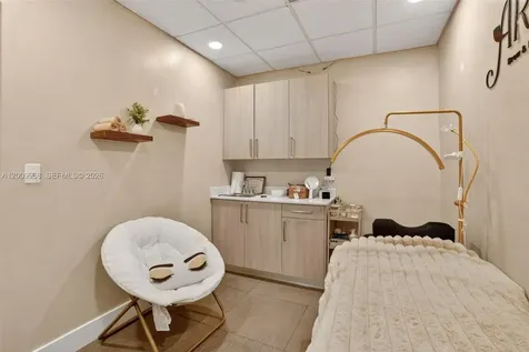Turnkey Beauty Salon & Spa For Sale In Palmetto Bay Palmetto Bay FL 33157