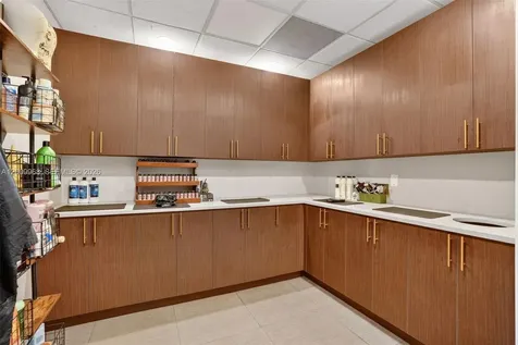 Turnkey Beauty Salon & Spa For Sale In Palmetto Bay Palmetto Bay FL 33157