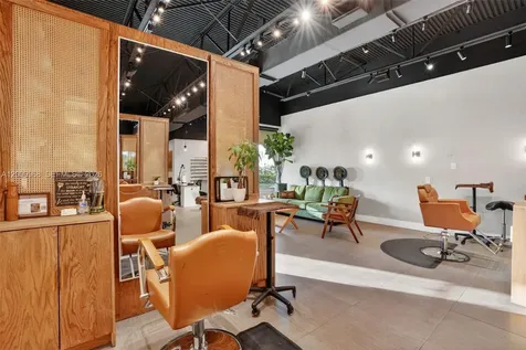 Turnkey Beauty Salon & Spa For Sale In Palmetto Bay Palmetto Bay FL 33157
