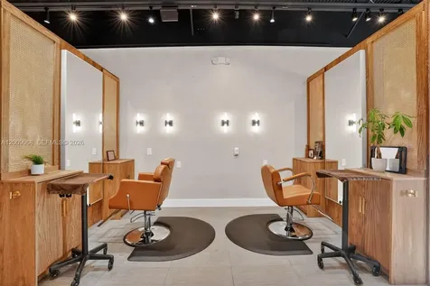 Turnkey Beauty Salon & Spa For Sale In Palmetto Bay Palmetto Bay FL 33157