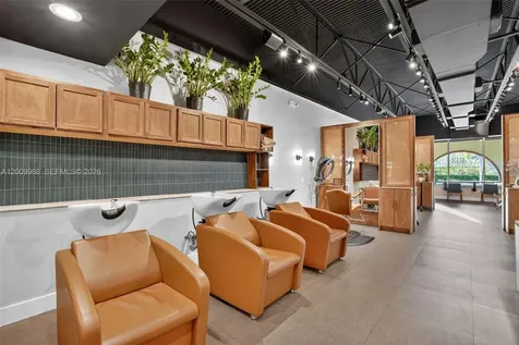 Turnkey Beauty Salon & Spa For Sale In Palmetto Bay Palmetto Bay FL 33157