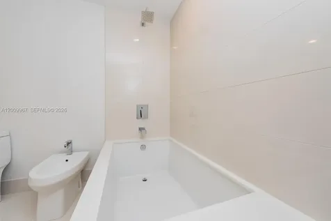 1300 S Miami Miami FL 33130