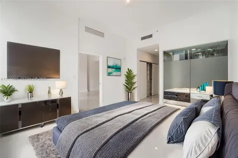 2100 Park Avenue Miami Beach FL 33139