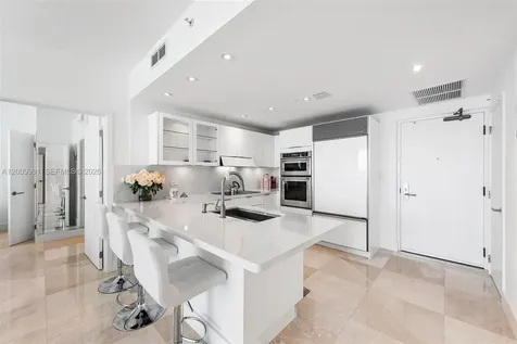 6799 Collins Avenue Miami Beach FL 33141