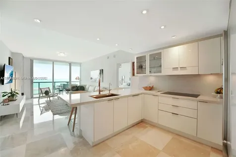 6799 Collins Avenue Miami Beach FL 33141