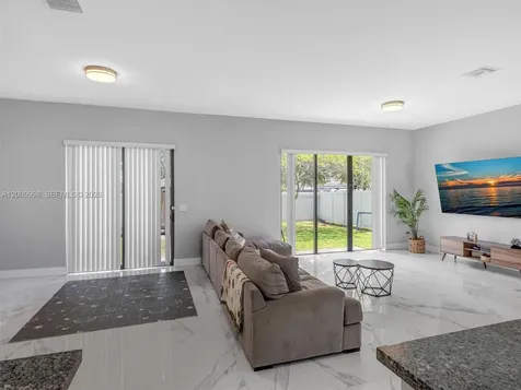 4920 Whispering Way Dania Beach FL 33312