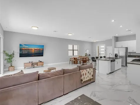 4920 Whispering Way Dania Beach FL 33312